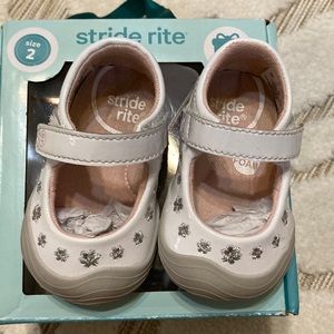 Mira Mary Janes - White